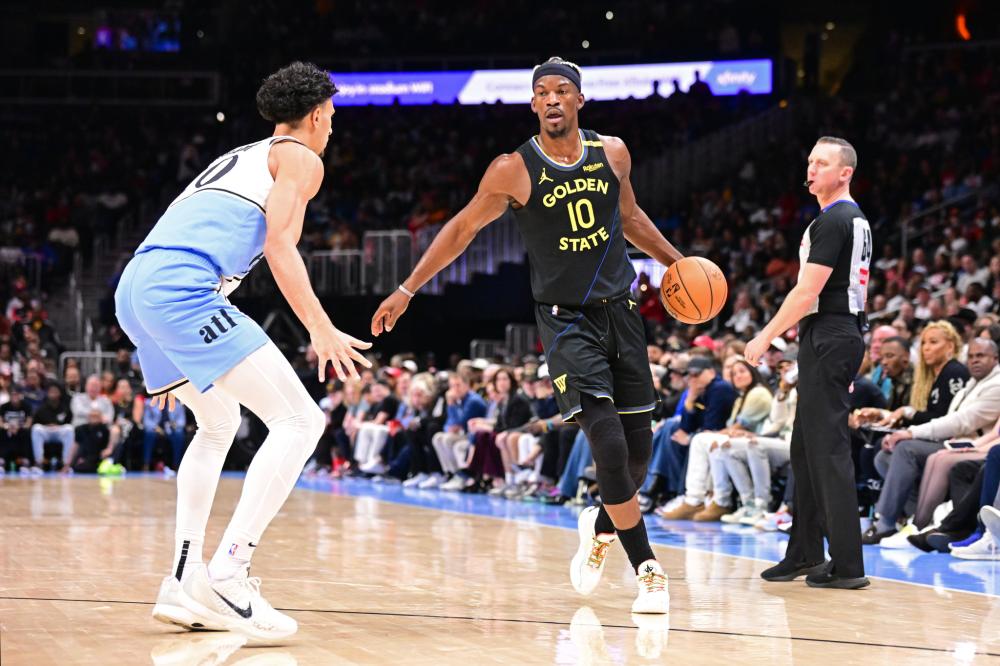 萨哈：博学的亨利未来有机会执教枪手；高兴看到曼联热身状态